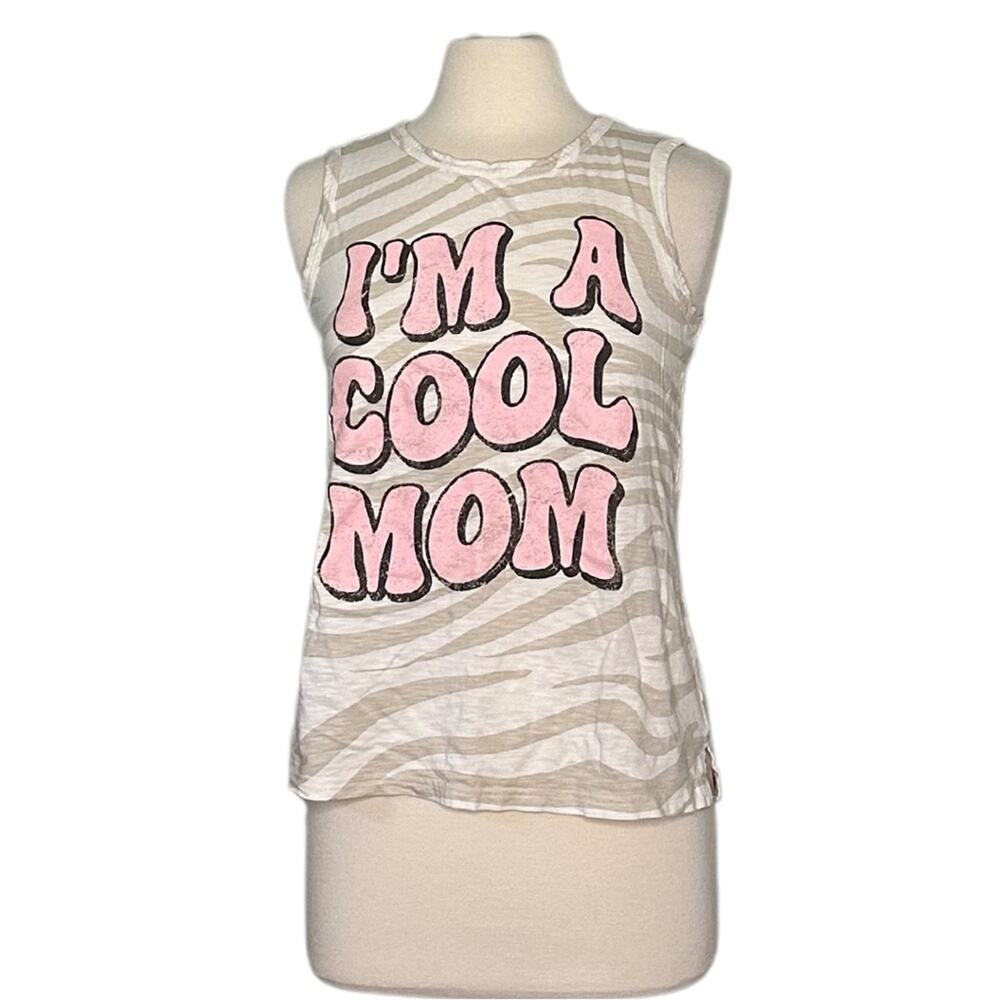 I’m a cool Mom Beige Graphic Tank Top Mean Girls Pink Wavy Artsy A15